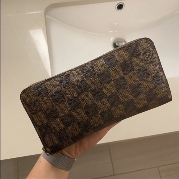 Louis Vuitton Handbags - Louis Vuitton Wallet